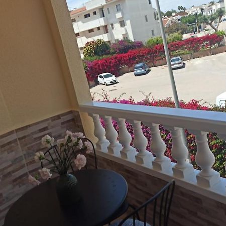 Torrevieja 2 Bedroom Holiday Apartment Dış mekan fotoğraf