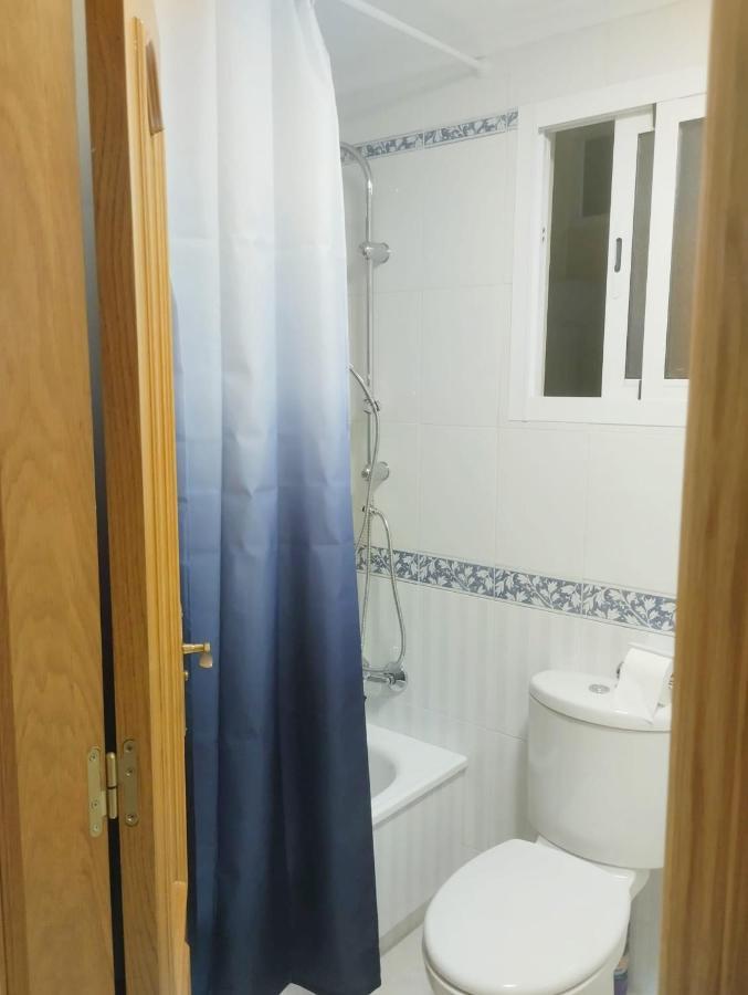 Torrevieja 2 Bedroom Holiday Apartment Dış mekan fotoğraf